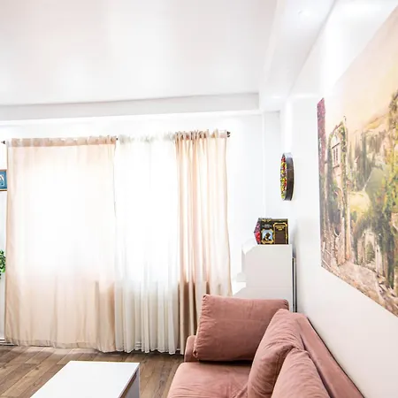 Near The Park Two Apartment Bukarest