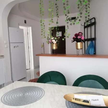 Apartment Near The Park Two